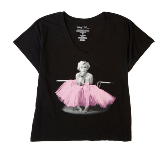 Tops - 𝅺MARILYN Monroe Graphic Tee Shirt Size Medium